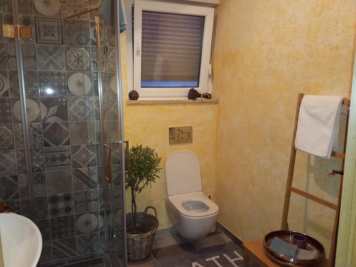 Casa Emilia Vila